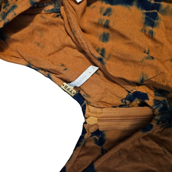 YFB Young Fabulous Broken V-neck Ruched Bodice Maxi Dress - Picture 6 of 6